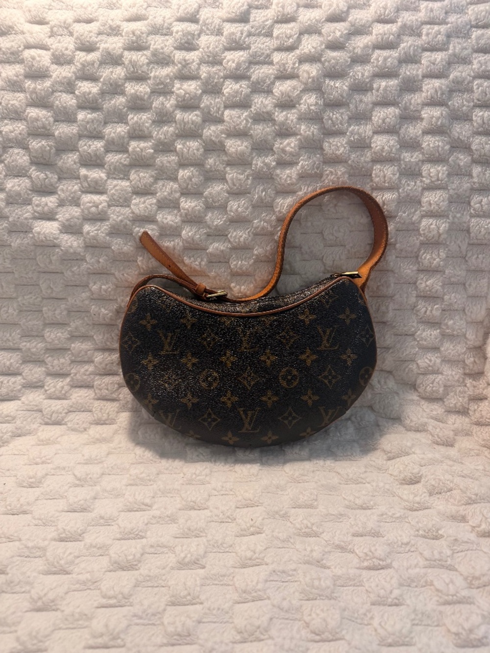 Louis Vuitton Croissant PM Monogram Vintage Shoulder Bag